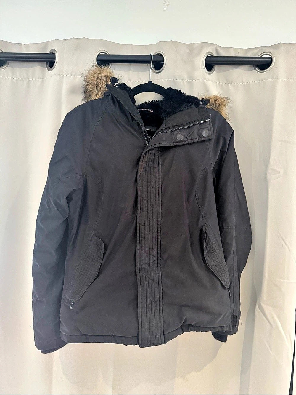 TNA Niseko Parka Women'Small Faux-Fur Trim Puffer Jacket Size Small